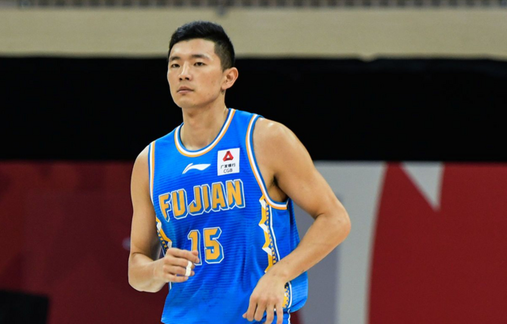 瑞典男篮勇夺亚军，运动员斗志高昂