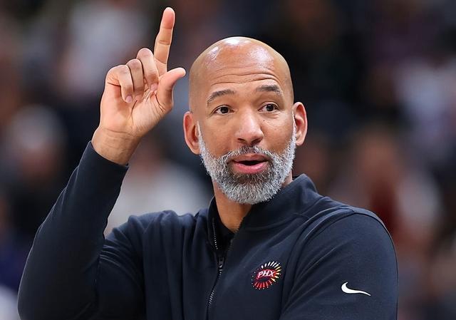 德布劳内五连胜继续领跑积分榜，C罗主帅陷下课危机！的简单介绍